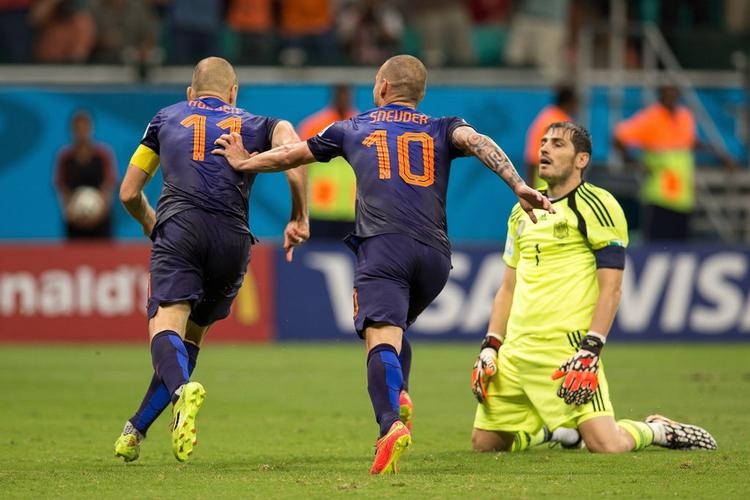西班牙vs荷兰2014世界杯